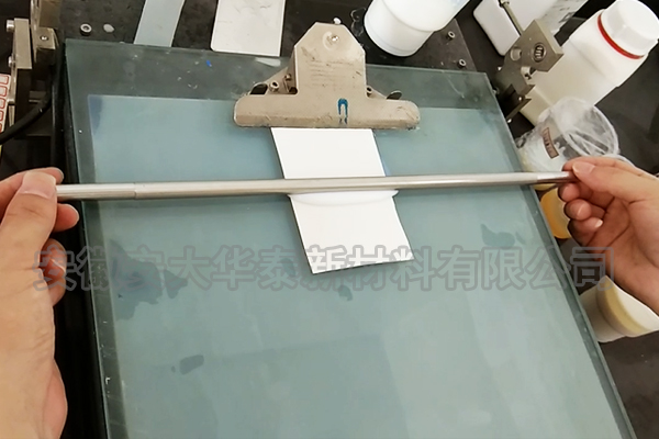 水性聚氨酯用絲棒刮涂厚紙